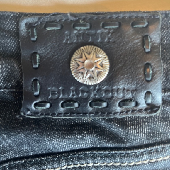 Anitik Denim - Picture 4 of 4
